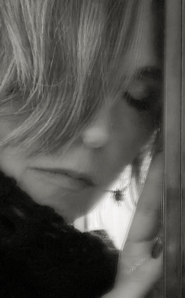 0029selfPortrait_Mothermuse2020IMG_4123