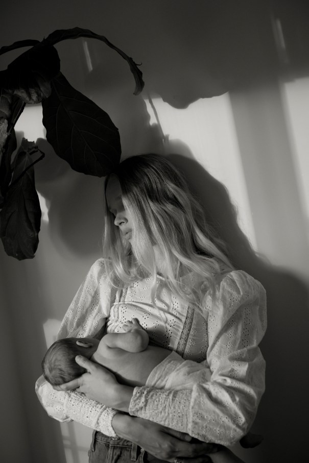 0005BrieKingsleyMothermuse19SLS_5328fin